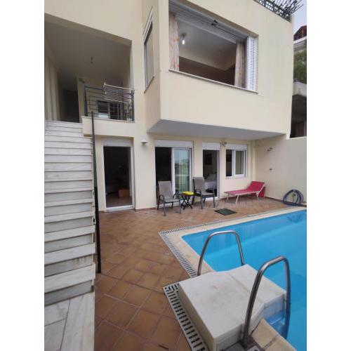 Private pool & Panorama View on Athens center Hill