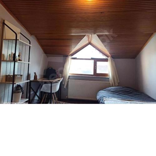 Private room in an apartment