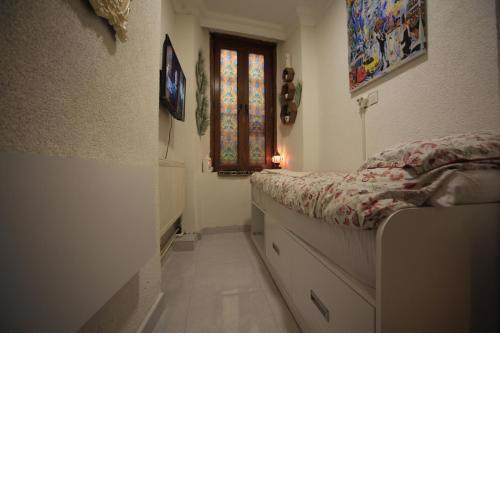 Private Room in heart of Taksim square 1