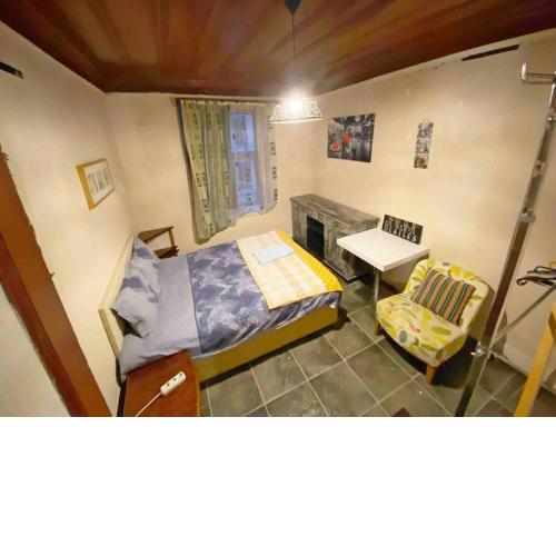 Private Room in Istanbul #12
