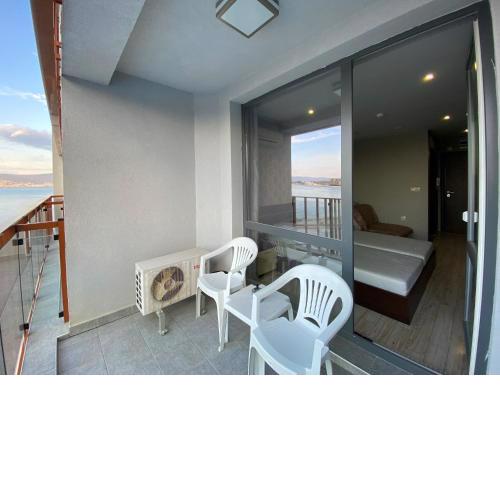 Private Sea View Studio Paradiso B 209
