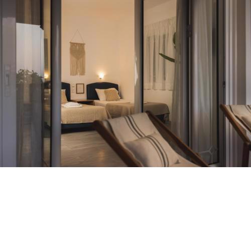 Private Studio Apartment, Unique Location - Sea View