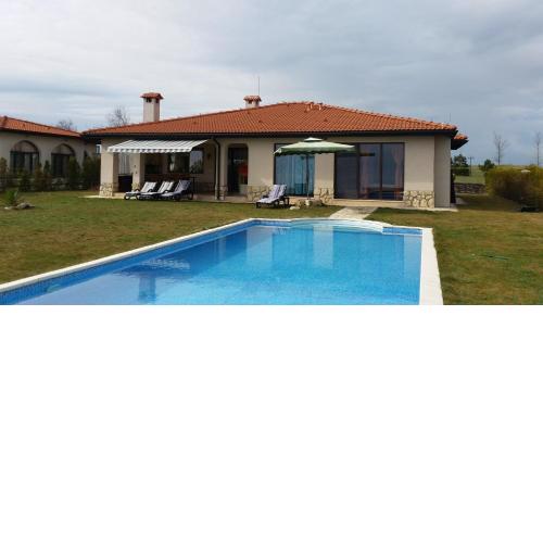 Private Villa 102 in BlackSeaRama