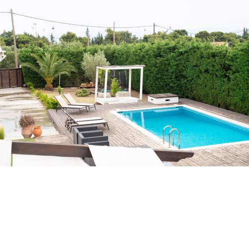 Private Villa Loutraki with Pool, BBQ & View