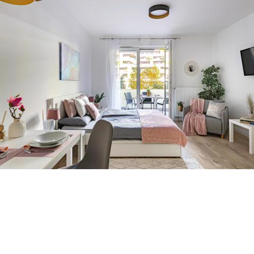 Promenade Apartment