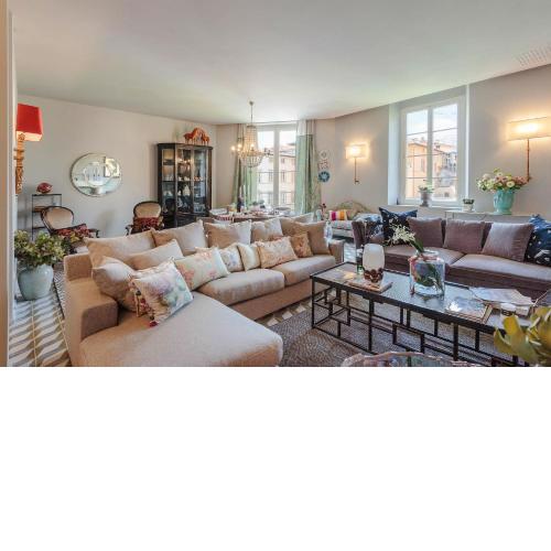 PUCCINI PENTHOUSE with Terrace inside Lucca