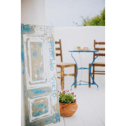Pueblo Viejo Suites