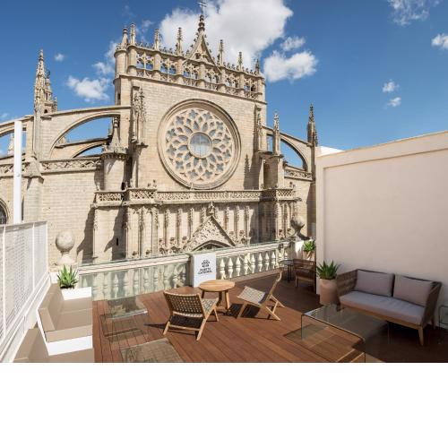 Puerta Catedral Suites