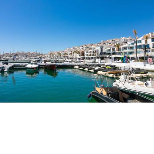 Puerto Banus, two bedroom, two bathrooms, pool & parking, Marina Banus
