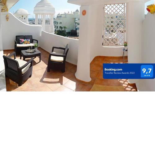 Puerto Marina luxury apartment with sea views