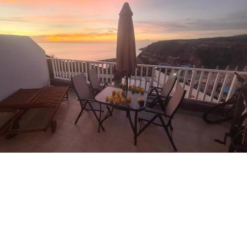 Puerto Rico, Amadores Beach and Teide View