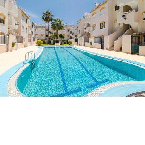 Punta Prima bungalow jardín privado
