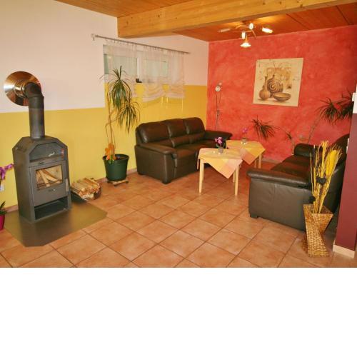 Quaint Chalet in Piesendorf with Balcony