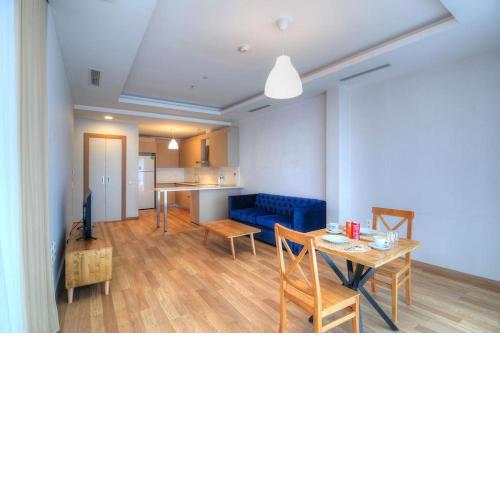 Quality furnished residence,1 bedroom, 24/7 security ( T1 A25 )