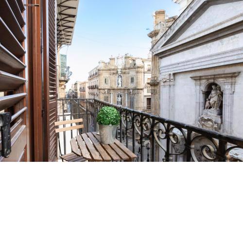 Quattro Canti Charming Flat
