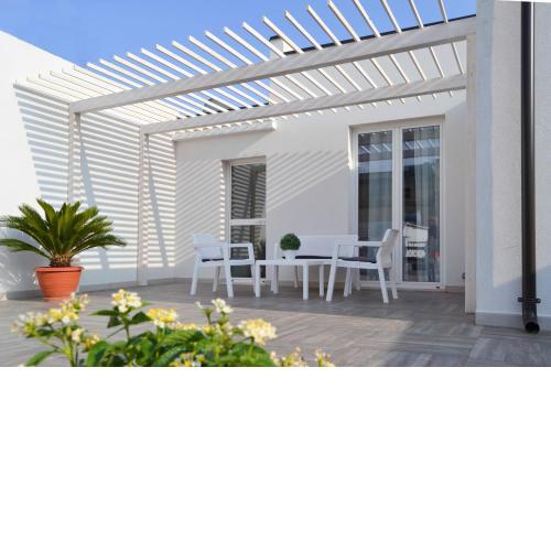 Quattroquarti Stradivari Home