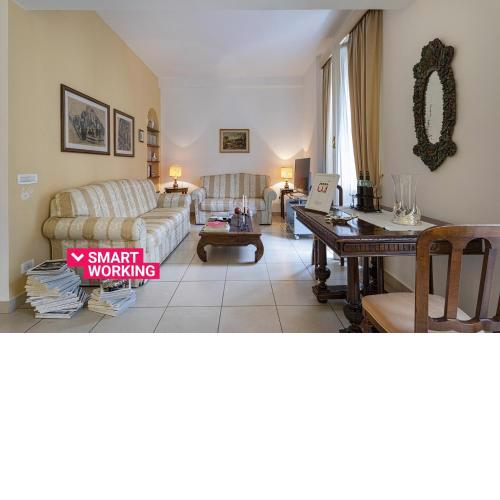 Queen Elena Apartment by Wonderful Italy