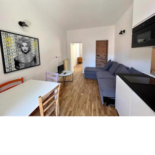 Queen House Milan