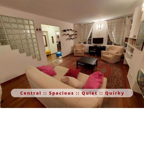 Queen Zita Apt 130 m2 near Chain Bridge