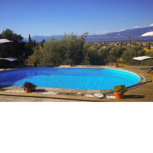 Quiet-Private country house near the sea