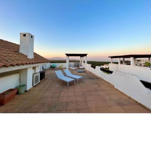 Quiet & Spacious Apt @ Golf Course w/ Roof Terrace