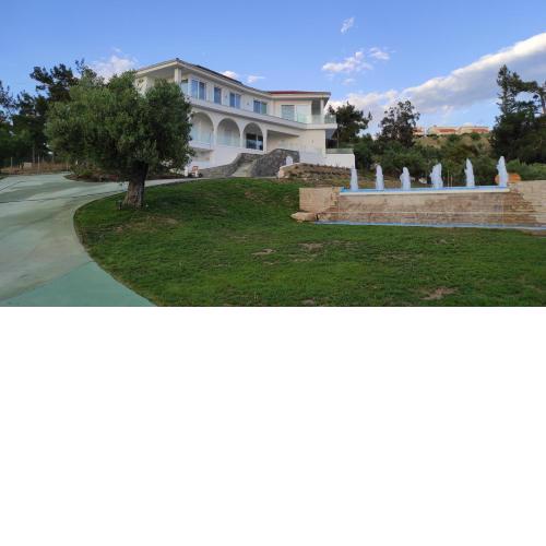 Quintessence Villa Pateli