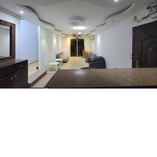 Quite room in the middle of Maadi with green view.