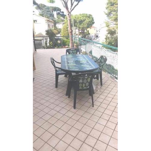 R07 Trilocale con terrazzo e garage
