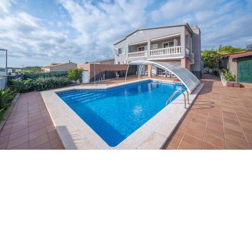 R112 Villa Ripoll