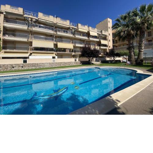 R123 Apartamento en la planta baja con piscina cerca de la playa
