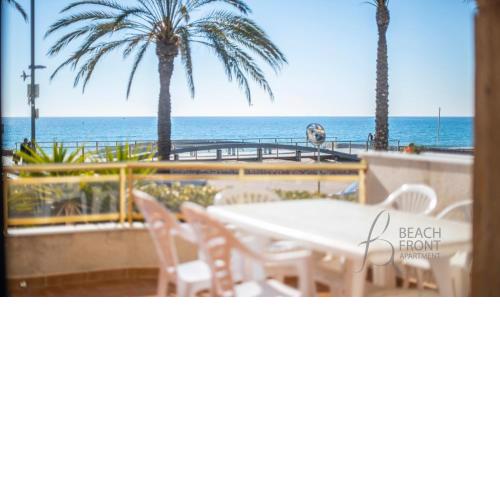 R139 Beachfront apartment Guillem