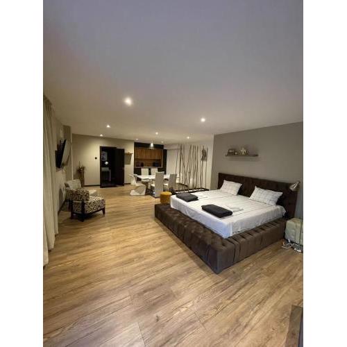 R34 Guest House