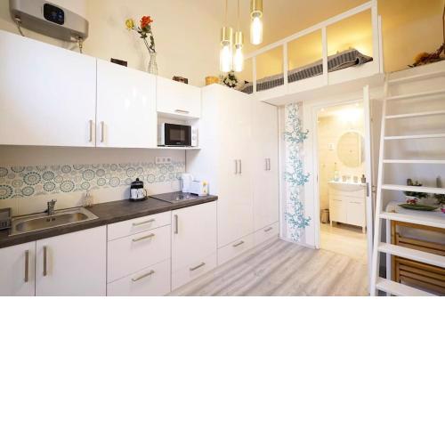 R69 Apartment