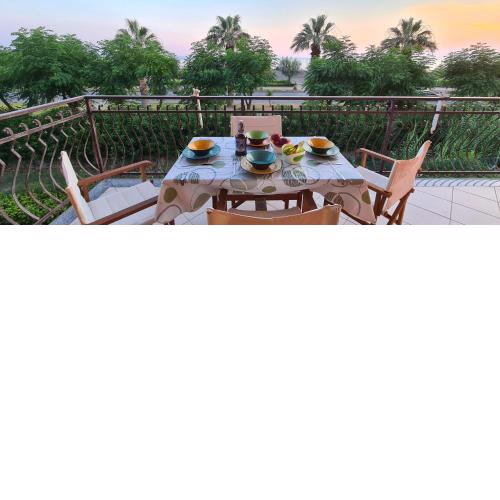 Rainbow Seafront Apartment