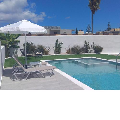 Raisakis Apartments
