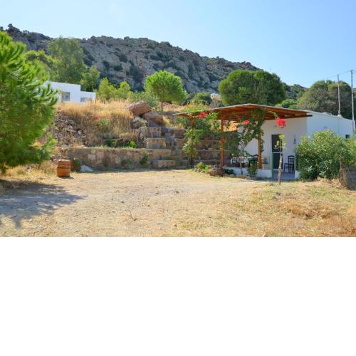 Ralaki Cottage