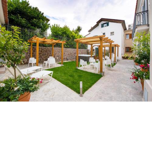 Ravello House