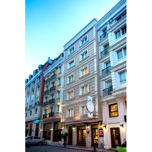 Raymond Hotel