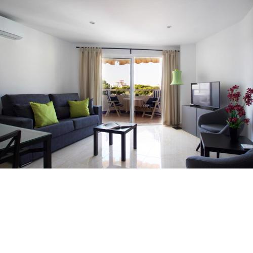 R&E apartments