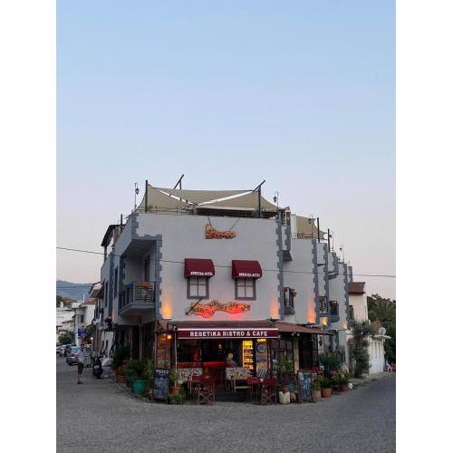 Rebetika Hotel & bistro