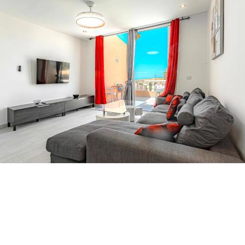 Recently Renovated Seaviews Paradise Court