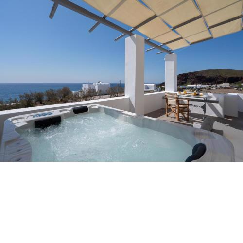 Red Beach Harmony suites Modestos