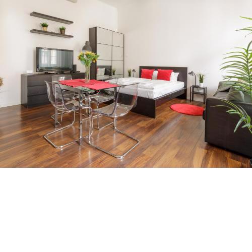 Red Dot Two - new unit in the heart of Party Town