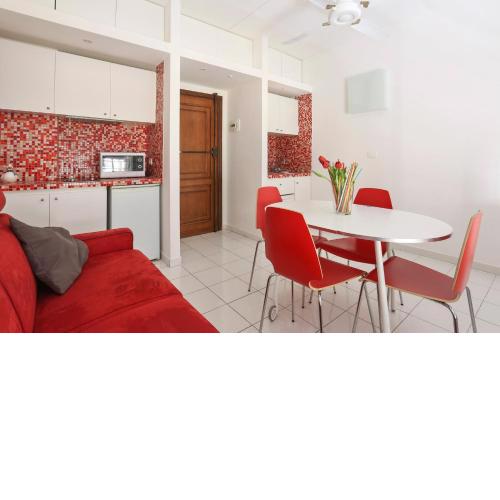 Red Loft near Duomo-Hosted by Sweetstay