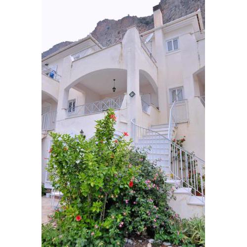 Red Rock and View Leonidio maisonette studio