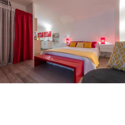 Red Studio near Porta Nuova by Wonderful Italy