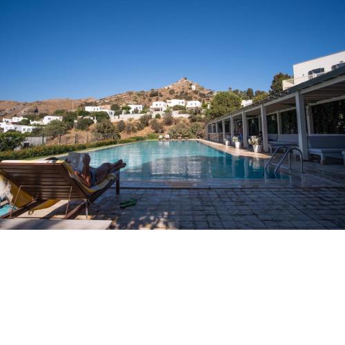 Refreshing House with Shared Pool in Gumusluk