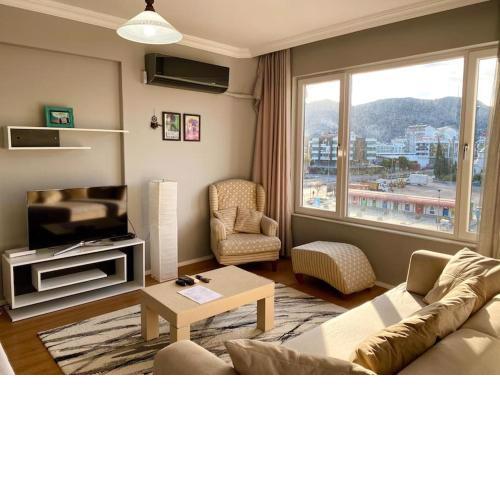 Refurnished flat near Konyaaltı beach