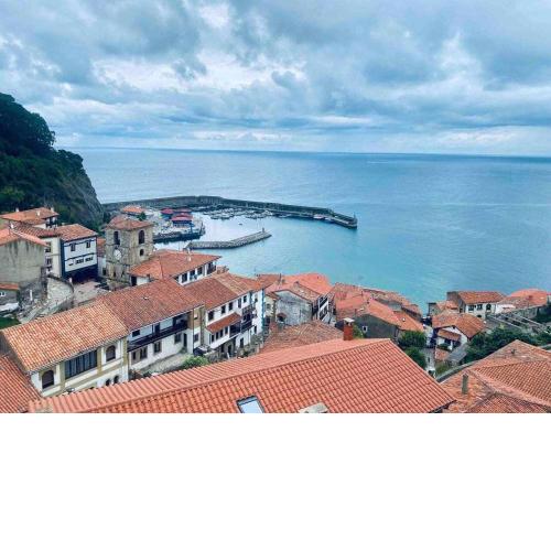 Regalina Vistas a la bahía Lastres