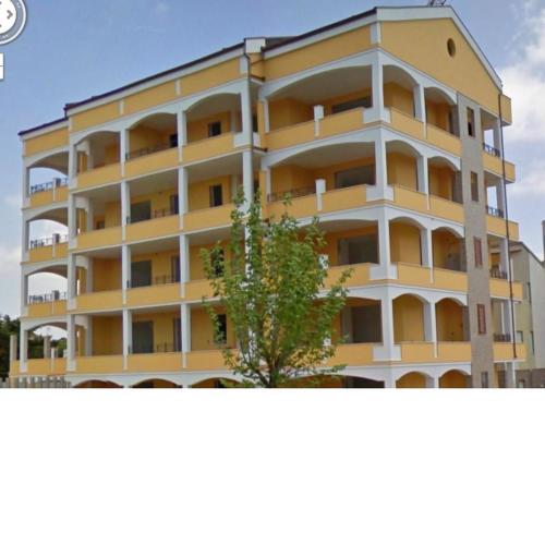 Regina Apartments